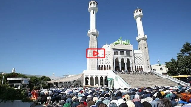 South Korea | Friday at the mosque in Itaewon Seoul