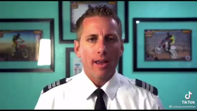 An American Pilot Speaks up AGAINST Mandatory VACCINATIONS! - RESIST!