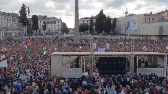 Rome protest - Italians are pissed