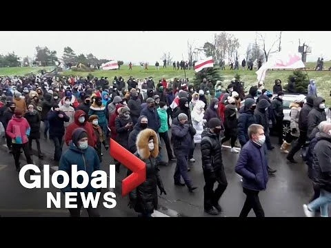 Belarus protests: Demonstrators march in Minsk continue to demand Lukashenkos resignation