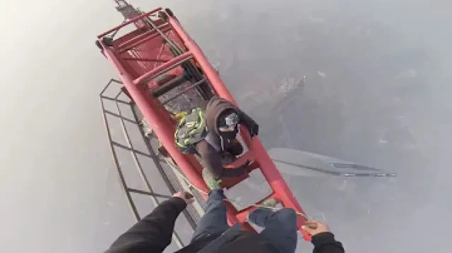 TOWER CLIMB! - ADRENALINE! - Shanghai Tower 650 meters - WATCH!