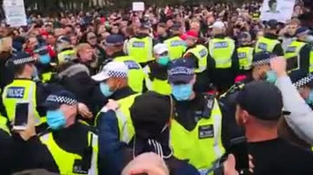 UK PROTEST WHERE THE PEOPLE PUSH BACK AGAINST THE POLICE 26-09-20