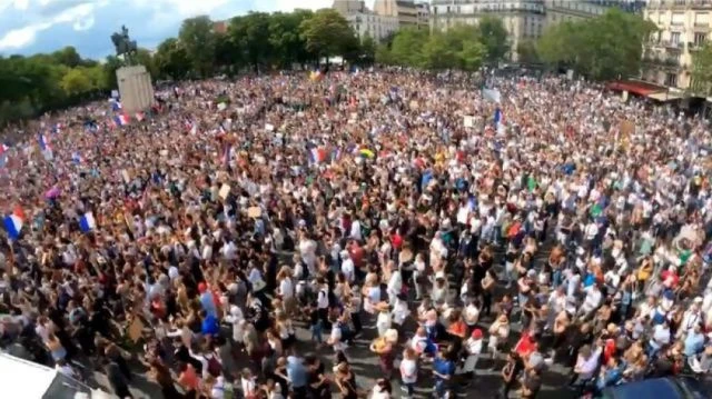 Huge Protest in Central Paris France Against Covid Restrictions and Vaccine Passport (20210724)