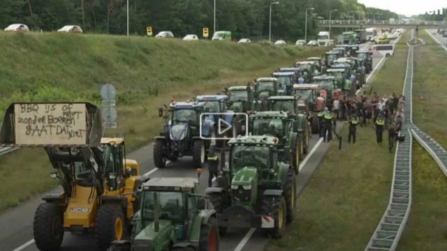 Farmer protests in Holland - What you dont see in the mainstream media