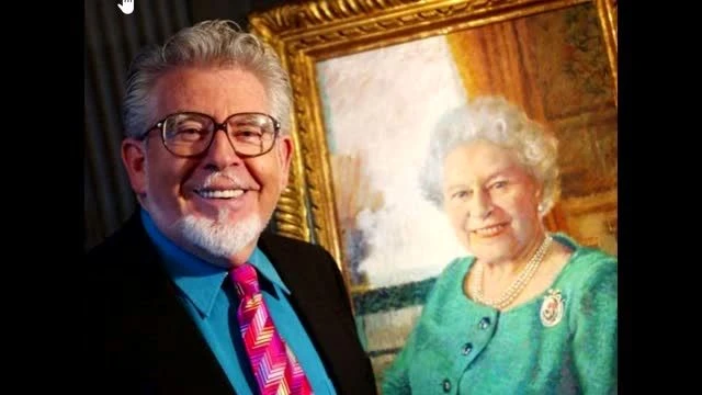 Rolf Harris Sings in Māori - Pōkarekare Ana