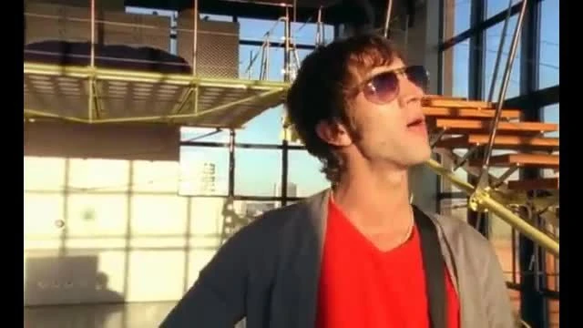 The Verve - Lucky Man (Official Music Video)