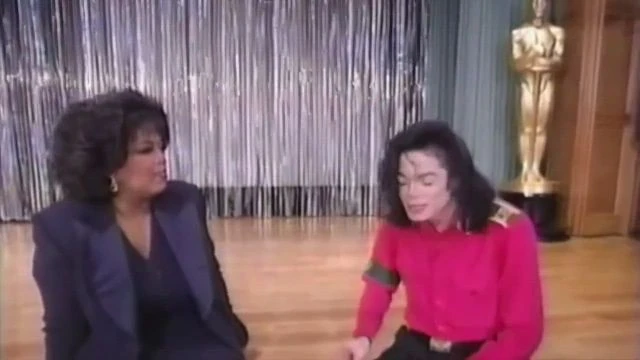 Many Years Ago Michael Jackson Completely Ignored Ophra Winfrey During An Interview... Interesting