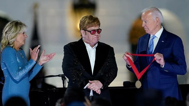 Sir Elton - Represensible Scum!