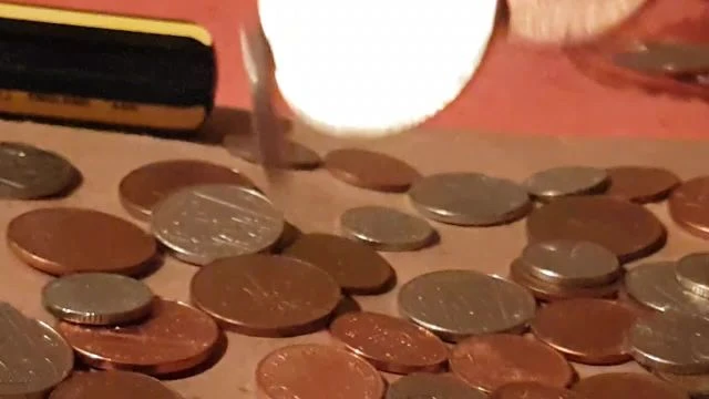 UK Coins Are Magnetic : D