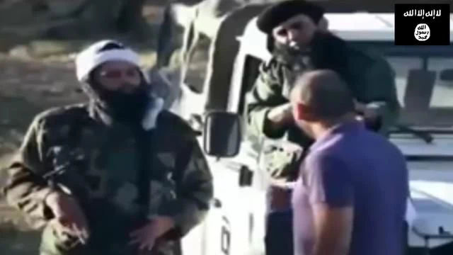 ISIS ROADBLOCK! Caught on video! EXECUTING CHRISTIANS!