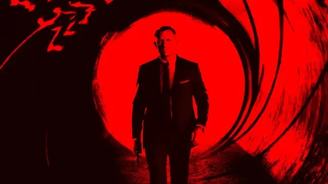 The JAMES BOND gunbarrel sequence is the LUNAR ECLIPSE