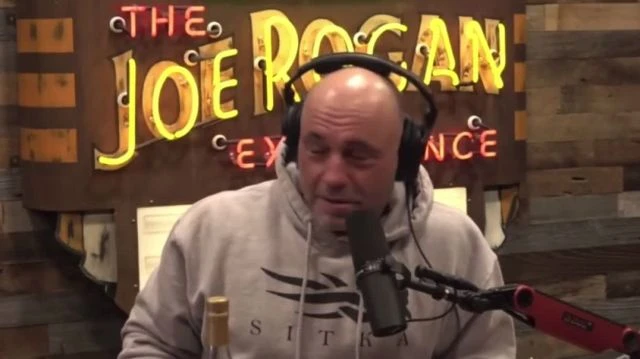 ⁣Joe Rogan | Canadian Truckers Freedom Convoy